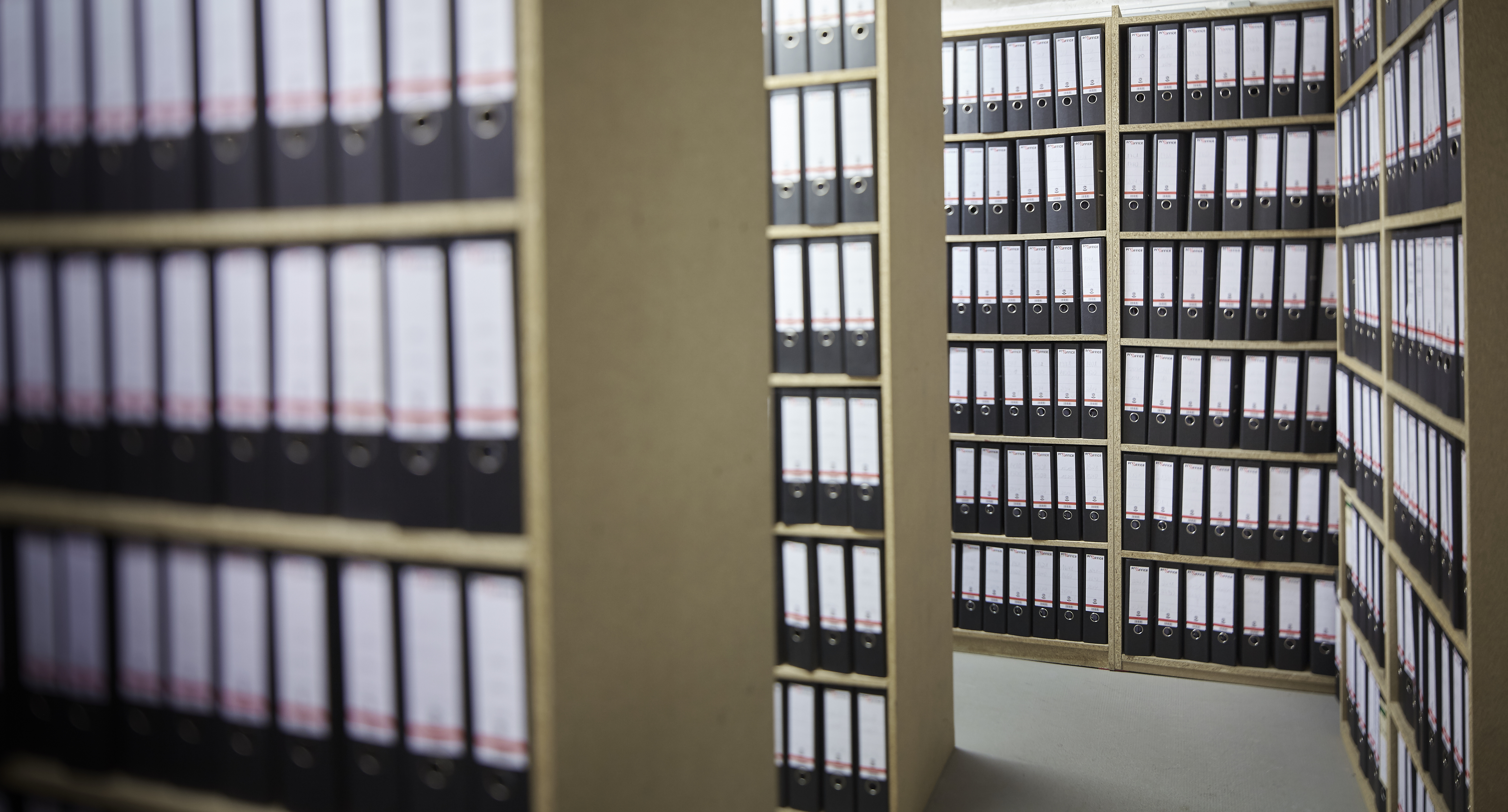 Notarin Dr. Nicole Plate